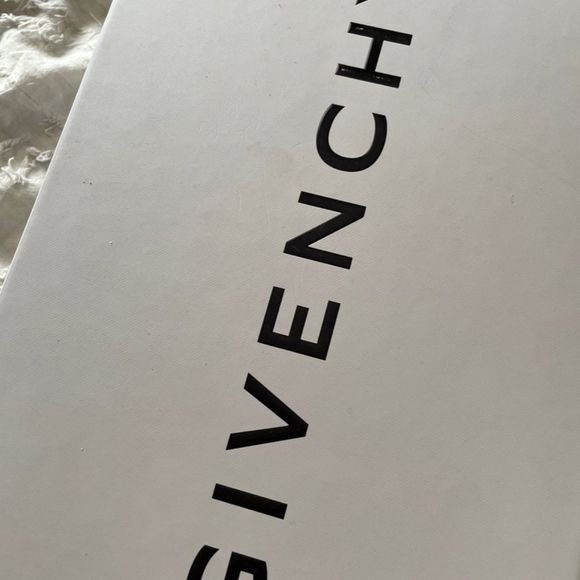 Givenchy city court logo slip on sneaker - Picture 4 of 7